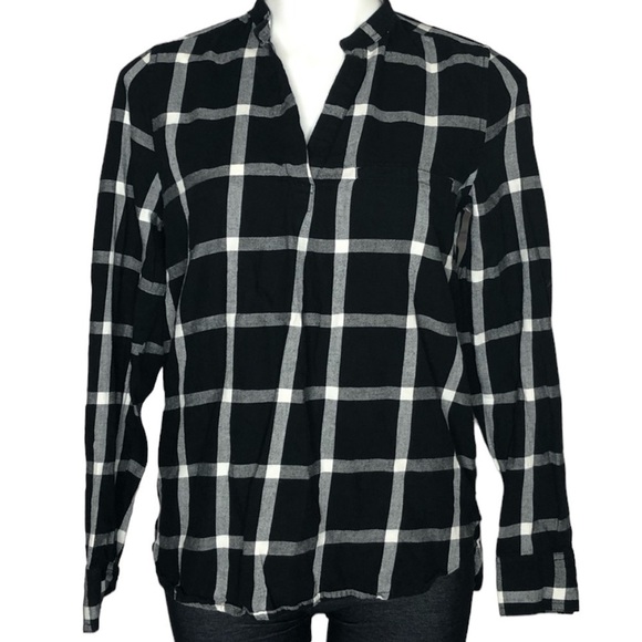Old Navy long sleeved black checked top. Small - Picture 1 of 6